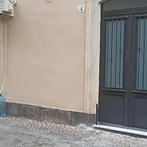 La Casa Del Barone Aeroporto di Catania Fontana Rossa