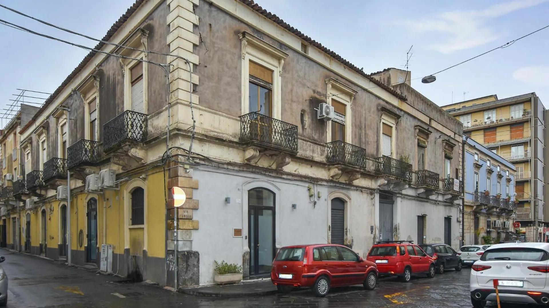 1 Bedroom Gorgeous Home In Catania